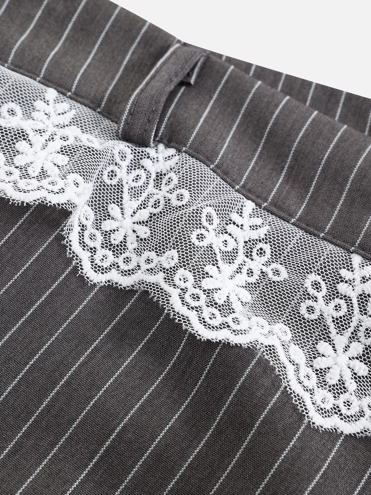 Aelfric Eden Lace Waistband Shorts - Image 7