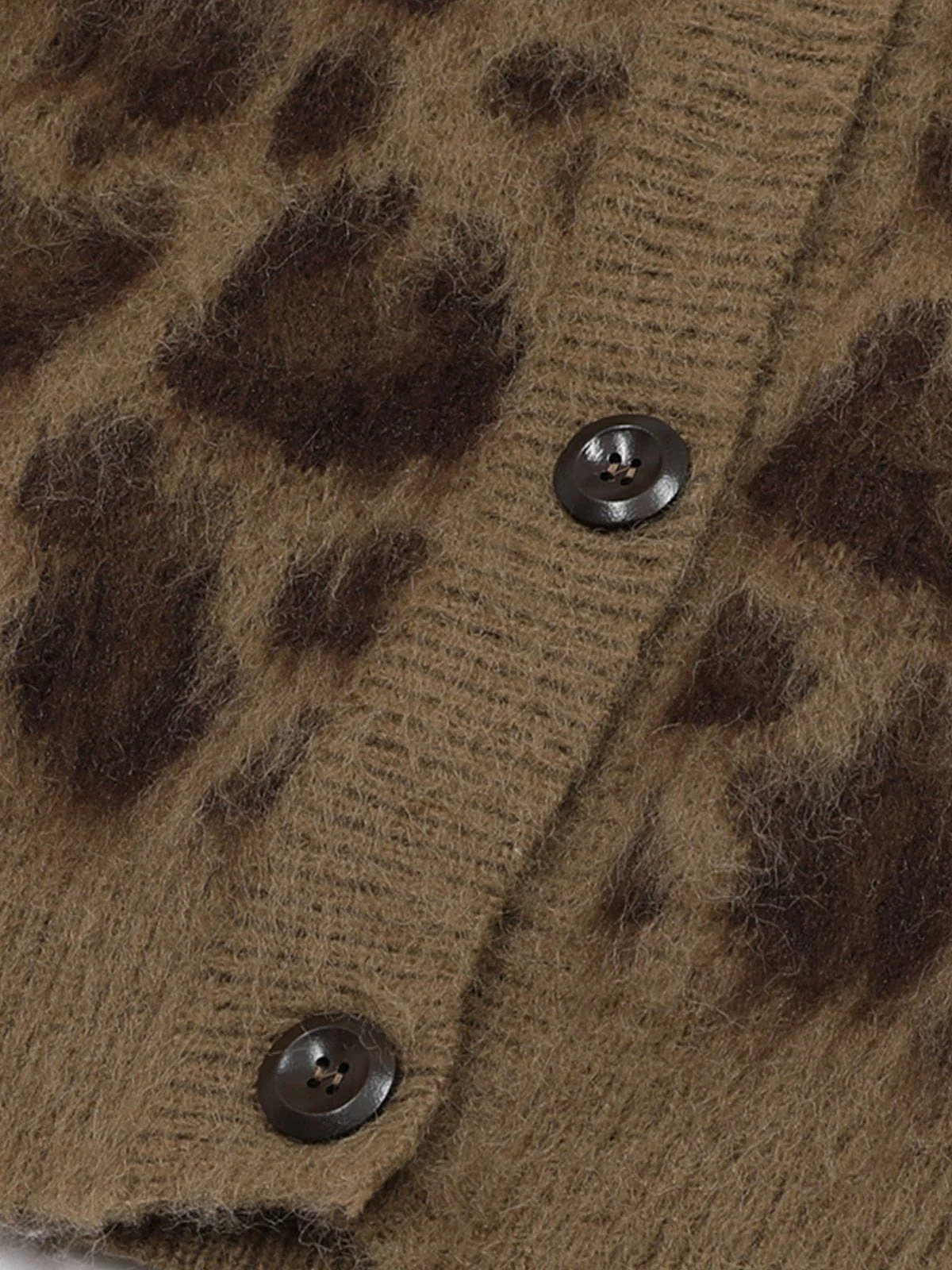 Aelfric Eden Leopard Graphic Cardigan - Image 11