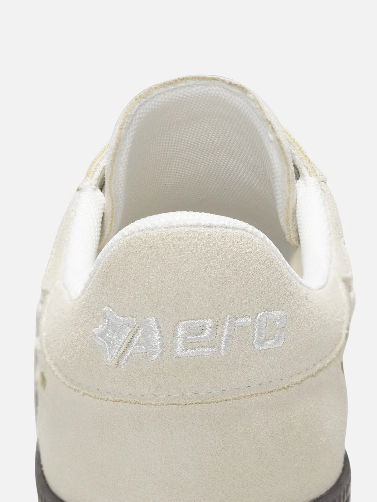 Triple Star Embroidery Gum Sole Skate Shoes - Image 8